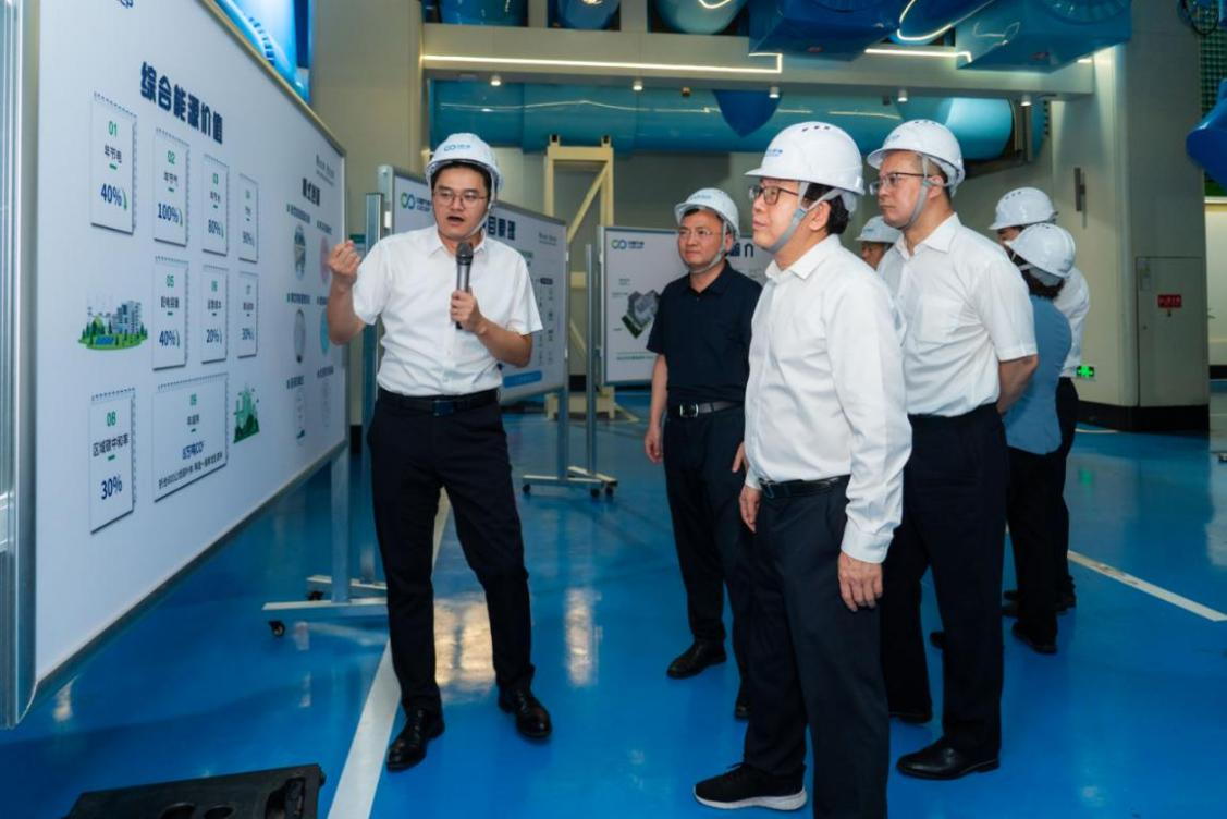 daa1379c0bb945c2985515f242b07f18