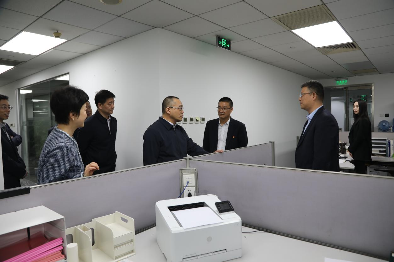 46f55843dd4a476e9870feba41948f08