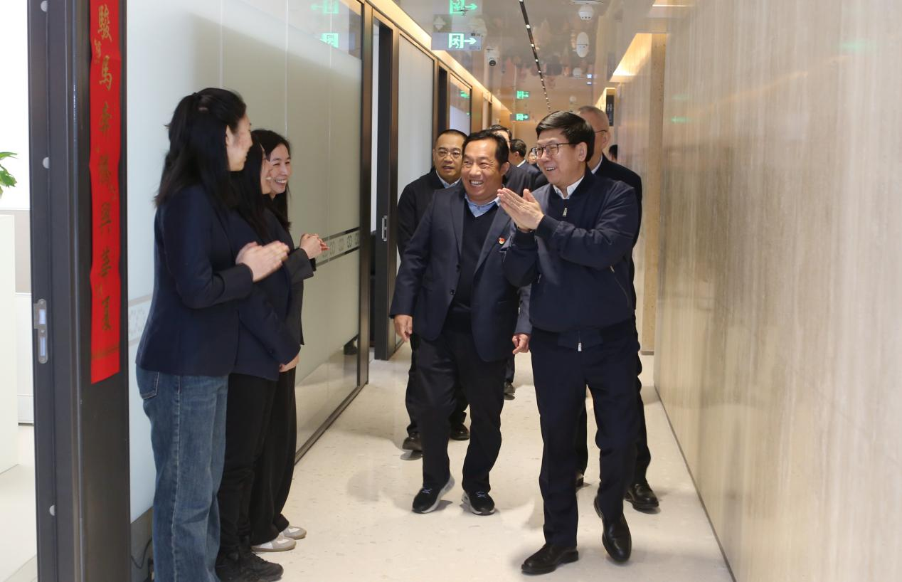 b8307dc8df934144b95565720a6c02ff