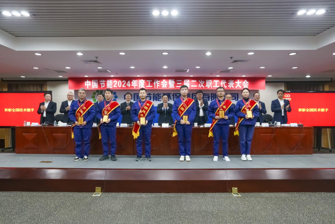 0abb1f6e8ff0401d9275f1a3f5b4e771