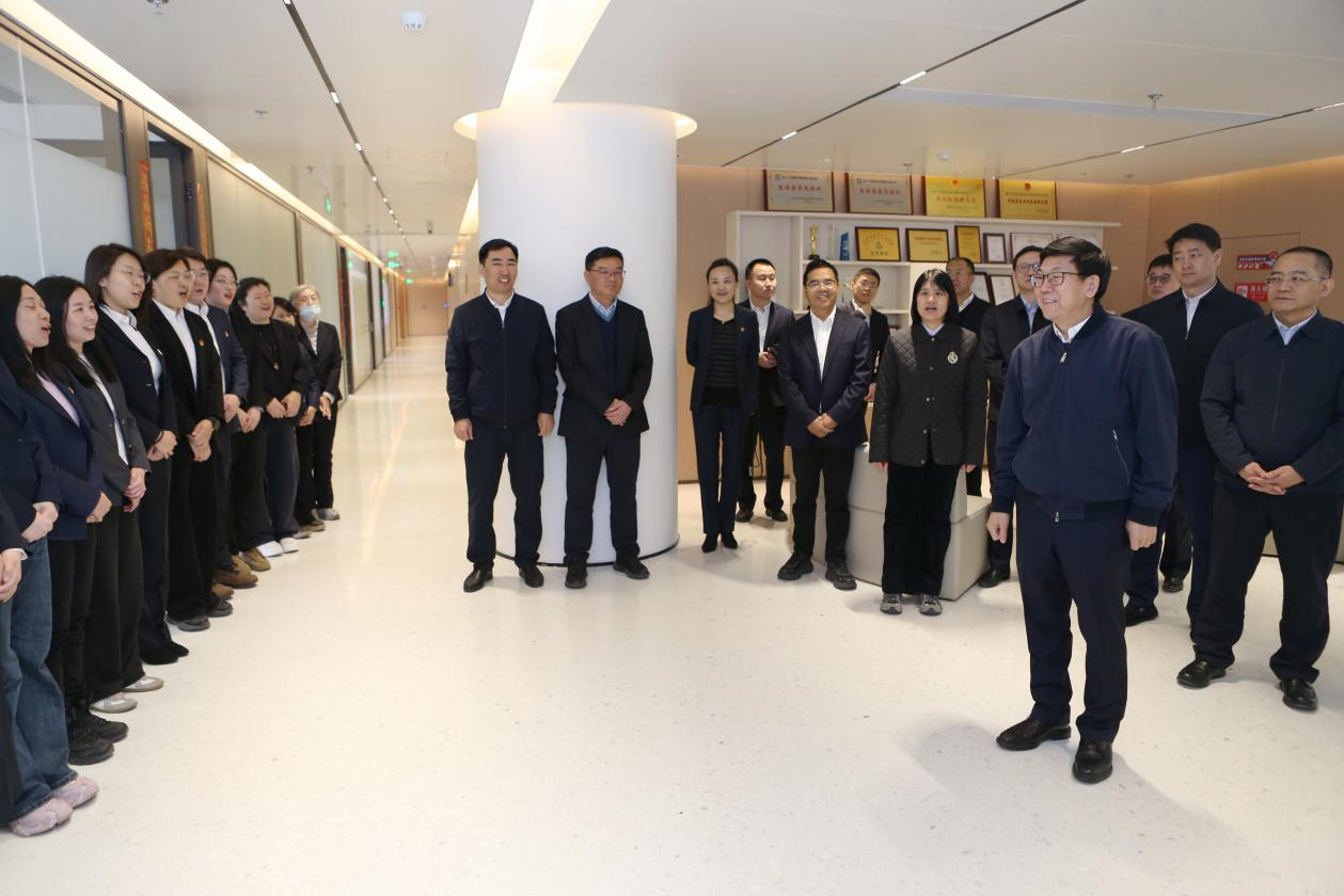 568feeb8c8c04bfc9e67279c095ec98a