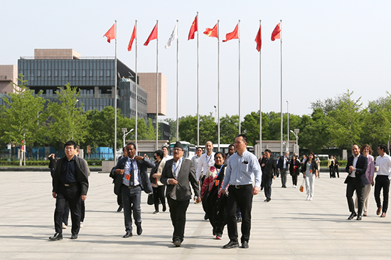 34c0c9d640ba49adb958a8825e986ebc